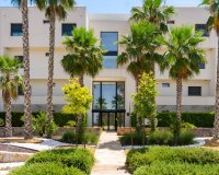 Reventa - Apartamento - Las Colinas Golf