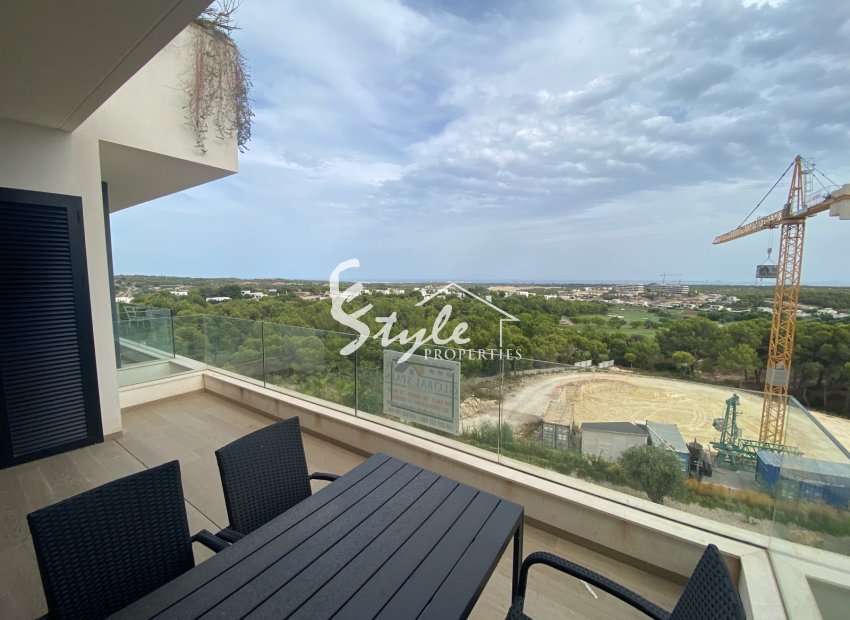 Reventa - Apartamento - Las Colinas Golf