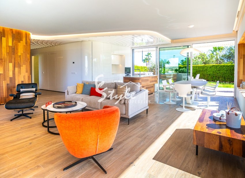 Reventa - Apartamento - Las Colinas Golf