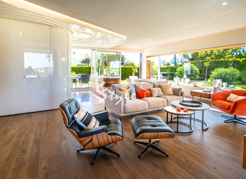 Reventa - Apartamento - Las Colinas Golf