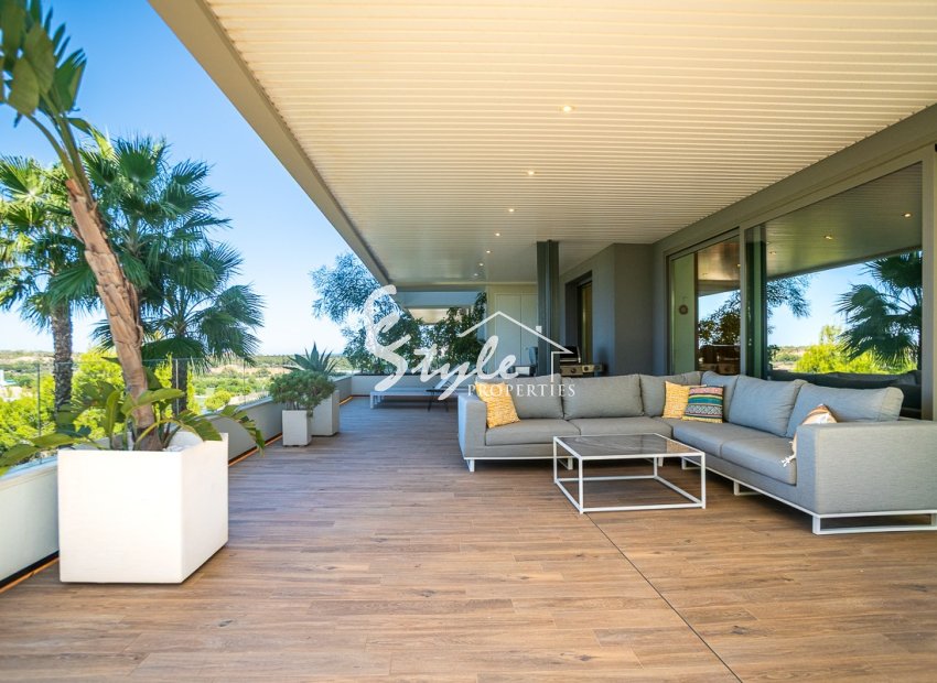 Reventa - Apartamento - Las Colinas Golf