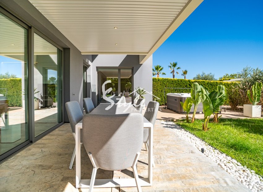 Reventa - Apartamento - Las Colinas Golf