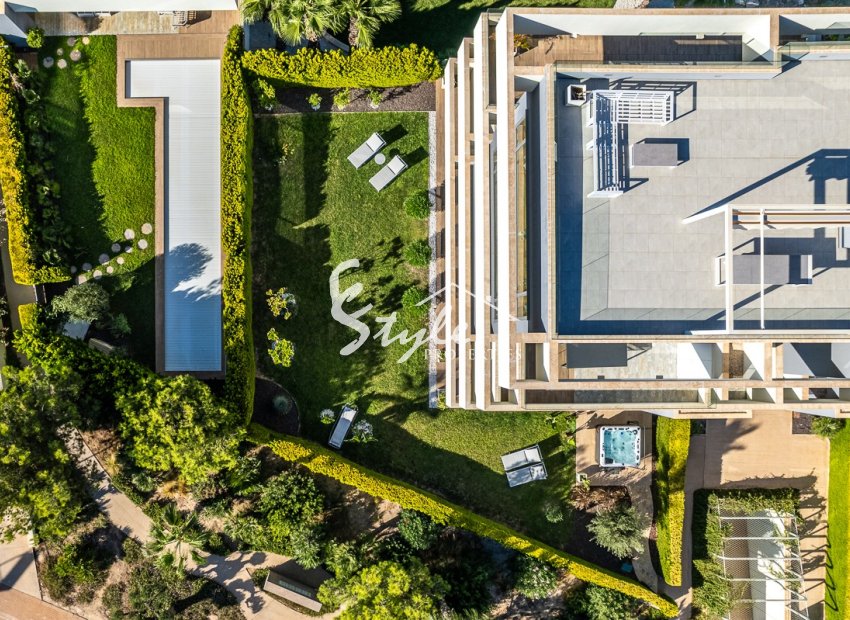 Reventa - Apartamento - Las Colinas Golf