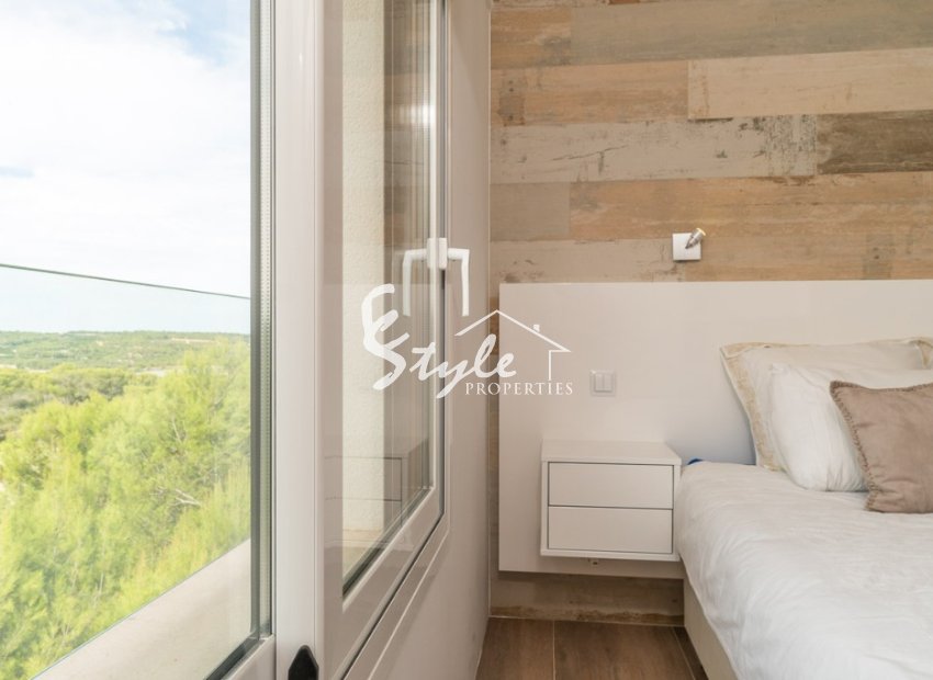 Reventa - Apartamento - Las Colinas Golf