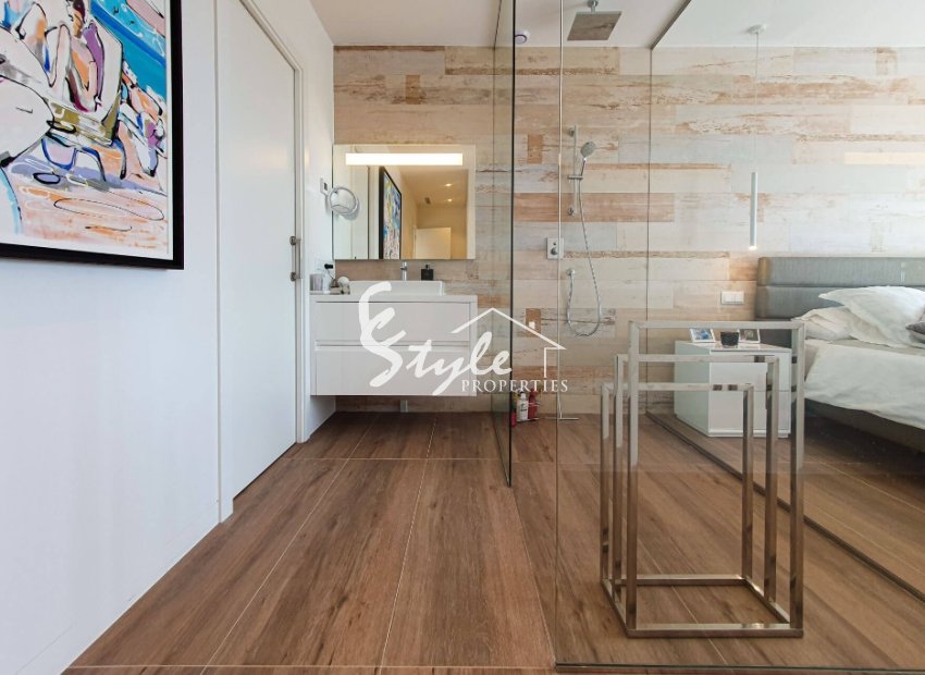 Reventa - Apartamento - Las Colinas - Las Colinas Golf