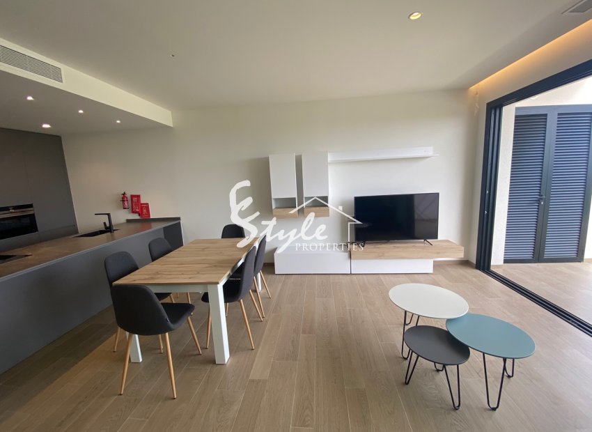 Reventa - Apartamento - Las Colinas - Las Colinas Golf