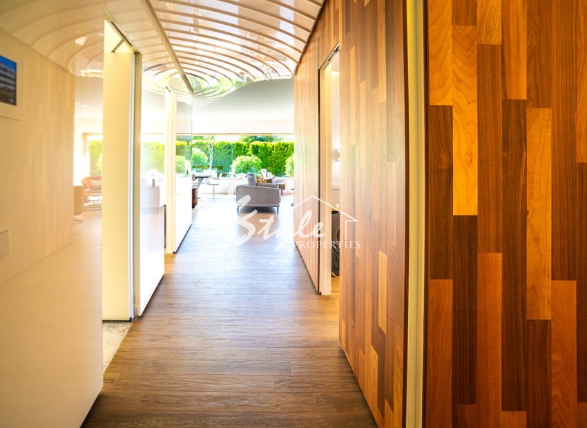 Reventa - Apartamento - Las Colinas - Las Colinas Golf