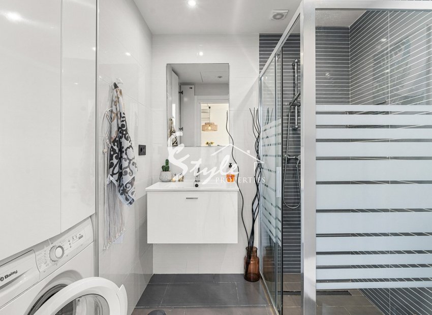 Reventa - Apartamento - Orihuela Costa  - La Zenia