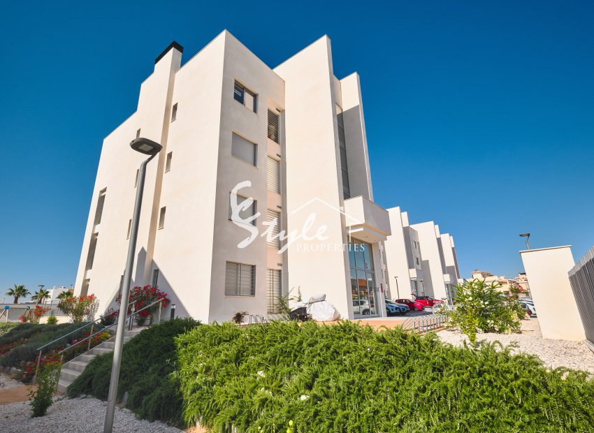 Reventa - Apartamento - Orihuela Costa  - Villamartin