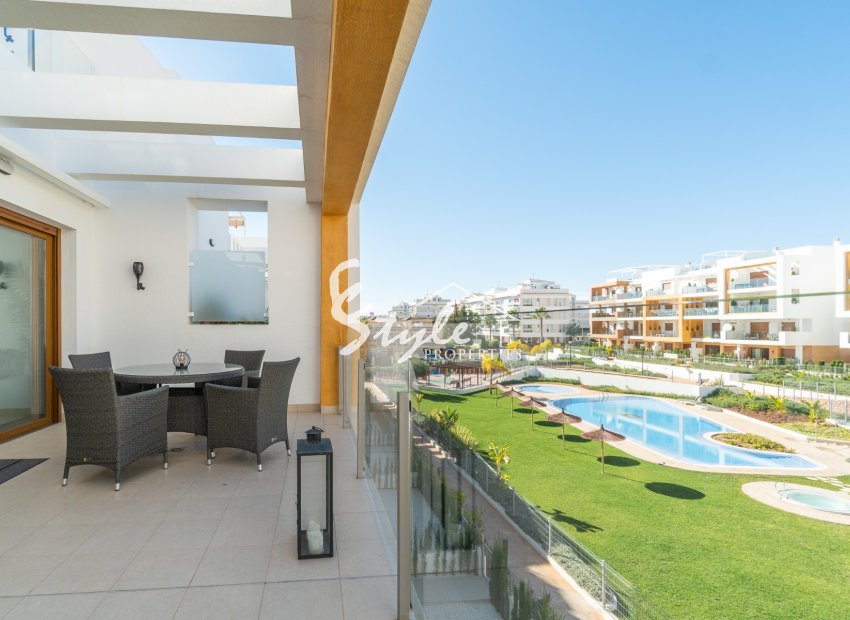 Reventa - Apartamento - Orihuela Costa  - Villamartin