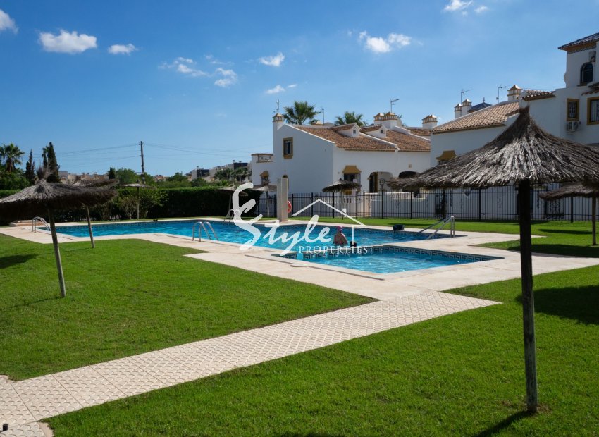 Reventa - Apartamento - Orihuela Costa  - Villamartin