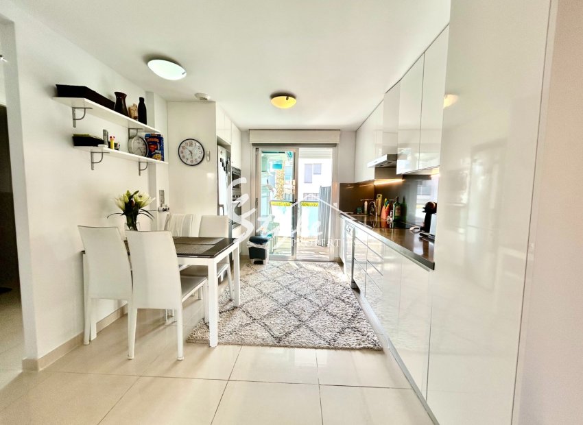 Reventa - Apartamento - Punta Prima