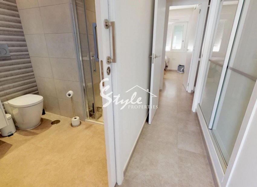 Reventa - Apartamento - Torrevieja - Aguas Nuevas