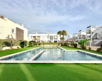 Reventa - Apartamento - Torrevieja - Aguas Nuevas