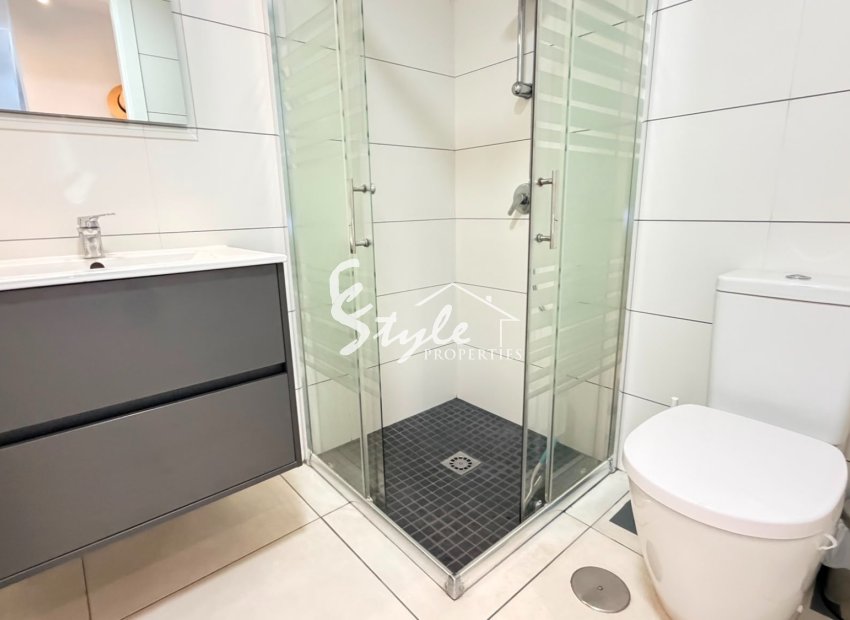 Reventa - Apartamento - Torrevieja - Aguas Nuevas
