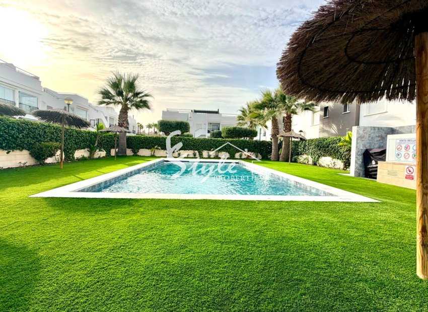 Reventa - Apartamento - Torrevieja - Aguas Nuevas