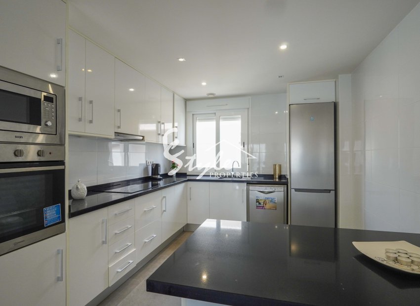 Reventa - Apartamento - Torrevieja - Aguas Nuevas