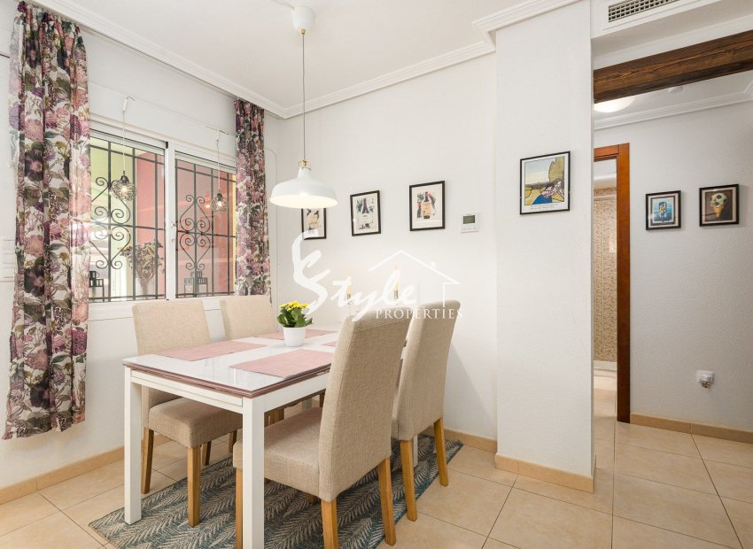 Reventa - Apartamento - Torrevieja - Aguas Nuevas