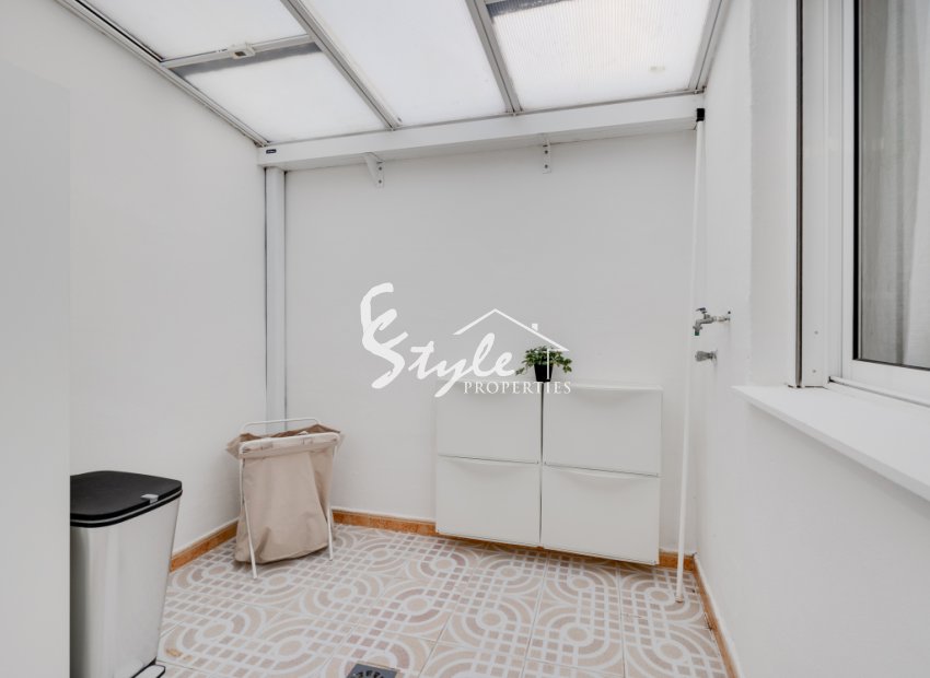 Reventa - Apartamento - Torrevieja  - calle VICTOR GARCIA VILLALGORDO