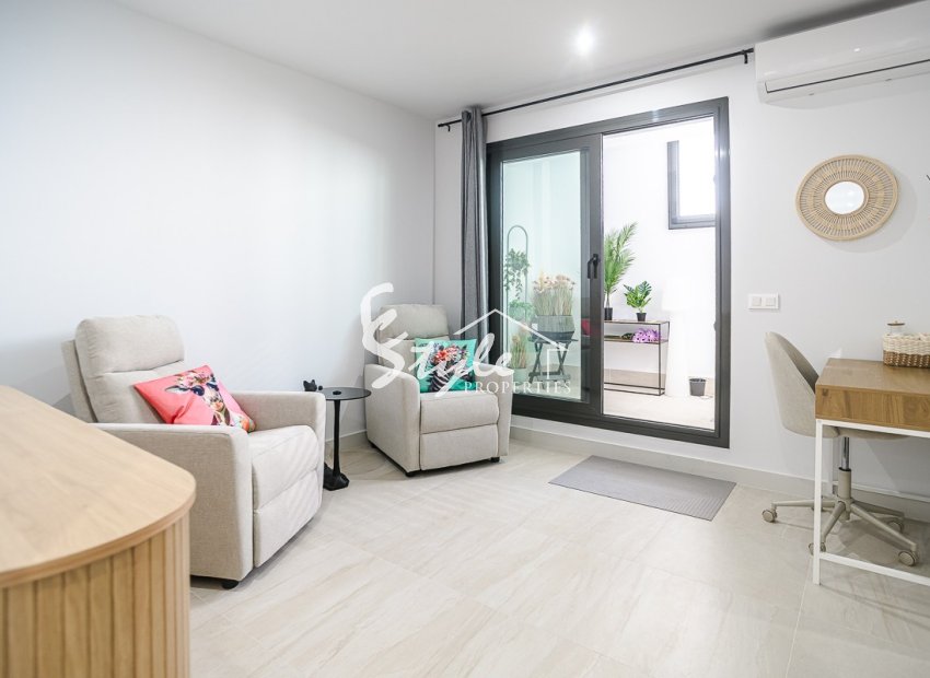 Reventa - Apartamento - Torrevieja - Los Balcones