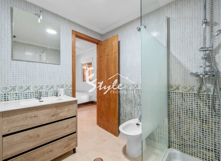Reventa - Apartamento - Villamartín - Orihuela Costa