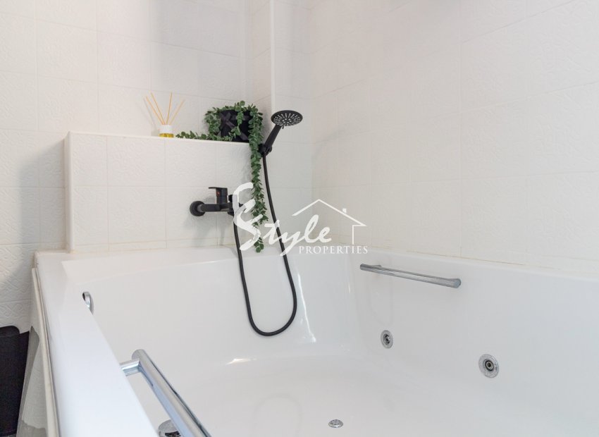 Reventa - Apartment Penthouse - Torrevieja - Beach