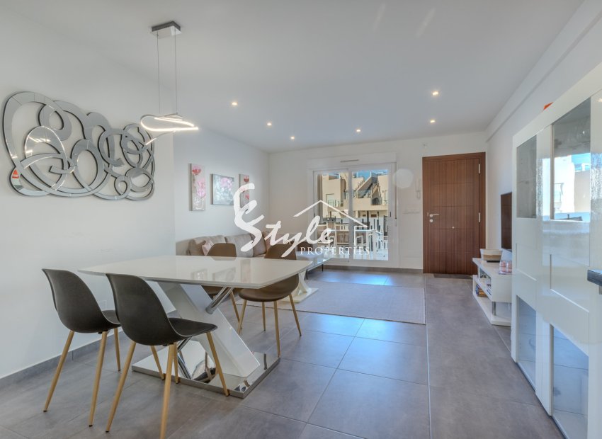 Reventa - Bungalow - Torrevieja  - Aguas Nuevas