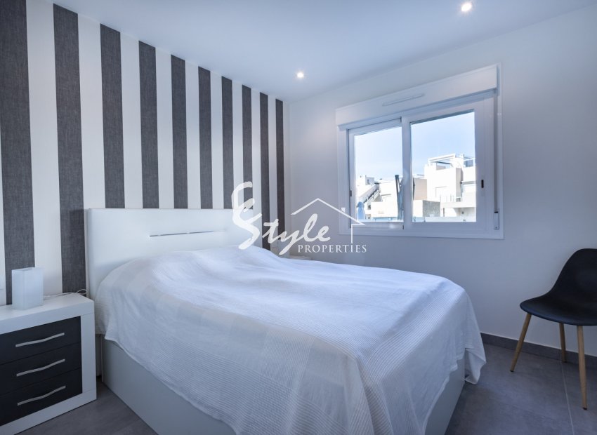 Reventa - Bungalow - Torrevieja  - Aguas Nuevas