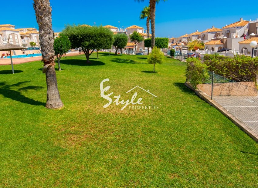 Reventa - Chalet pareado - Torrevieja - Altos De La Bahia