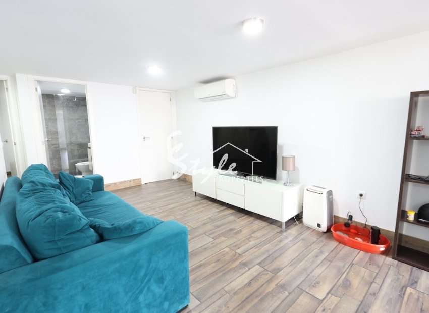 Reventa - Chalet pareado - Torrevieja