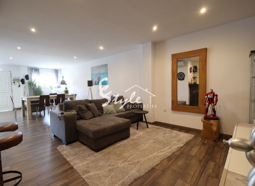 Reventa - Chalet pareado - Torrevieja