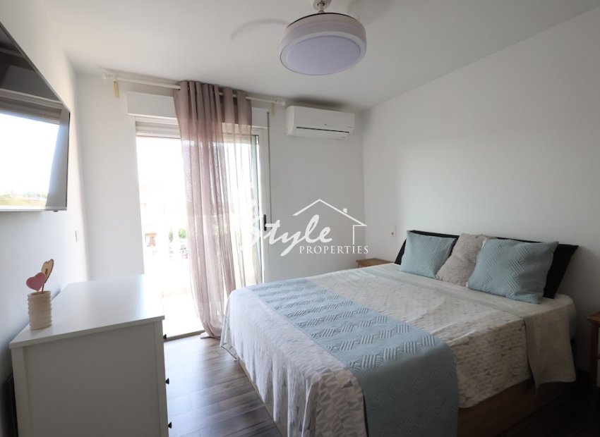 Reventa - Chalet pareado - Torrevieja