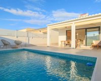 Reventa - Chalet pareado - Torrevieja