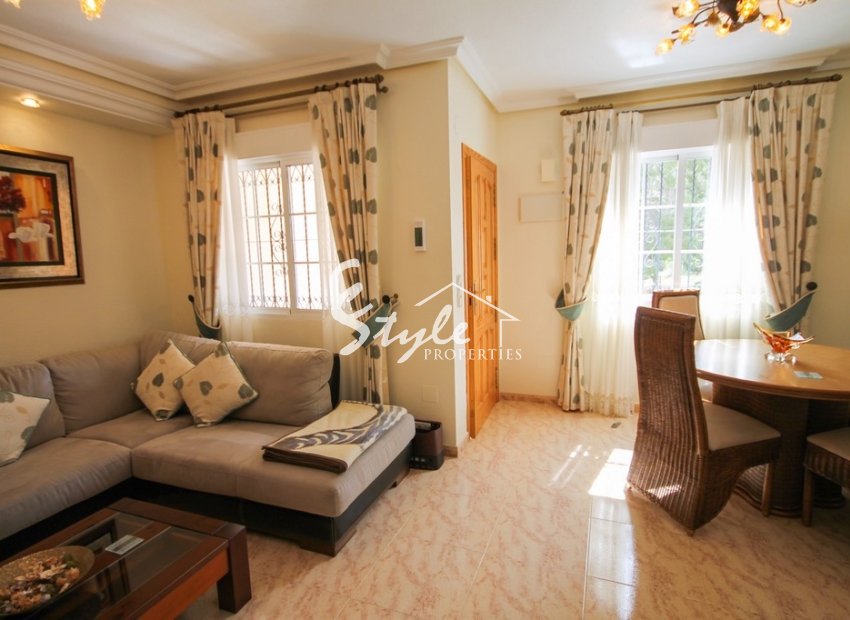 Reventa - Chalet pareado - Villamartín - Villamartin