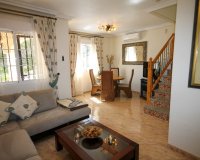 Reventa - Chalet pareado - Villamartín - Villamartin