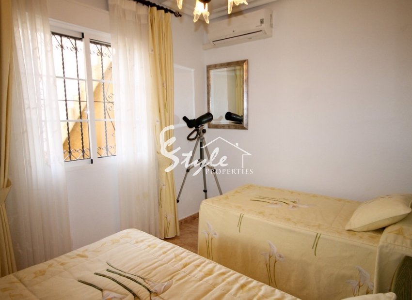 Reventa - Chalet pareado - Villamartín - Villamartin
