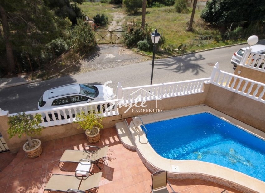 Reventa - Chalet pareado - Villamartín - Villamartin
