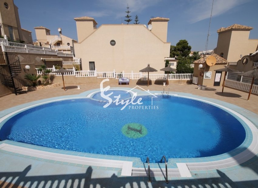 Reventa - Chalet pareado - Villamartín - Villamartin