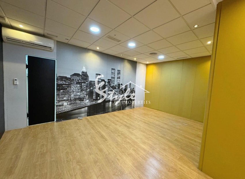 Reventa - Commercial premises / Commercial unit / Retail space - Guardamar del Segura - Guardamar del Seguras*