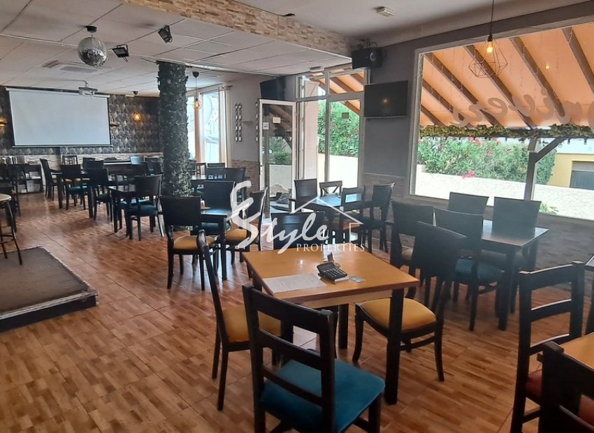 Reventa - Commercial - Villamartín - Orihuela Costa