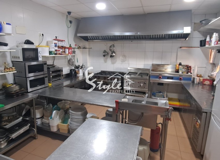 Reventa - Commercial - Villamartín - Orihuela Costa