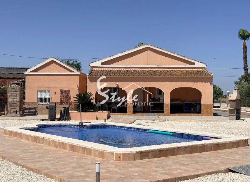 Reventa - Finca - Alicante - Dolores