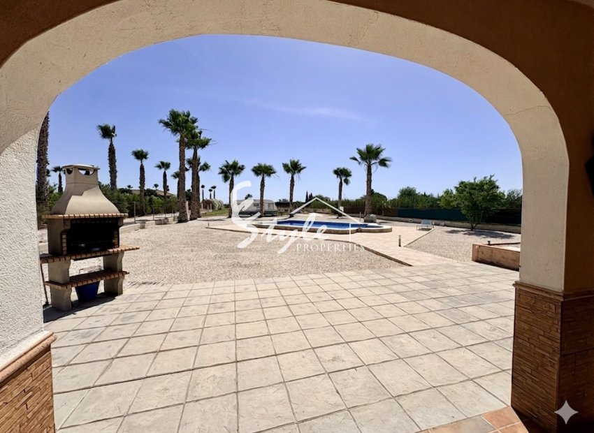 Reventa - Finca - Alicante - Dolores