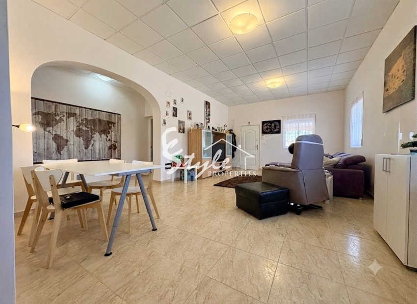 Reventa - Finca - Alicante - Dolores