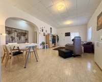Reventa - Finca - Alicante - Dolores