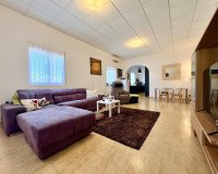 Reventa - Finca - Alicante - Dolores