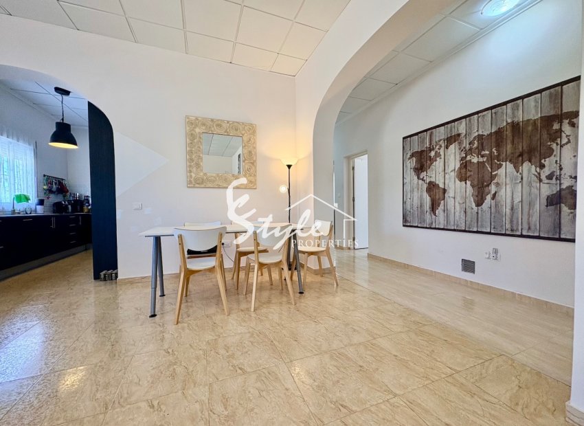 Reventa - Finca - Alicante - Dolores