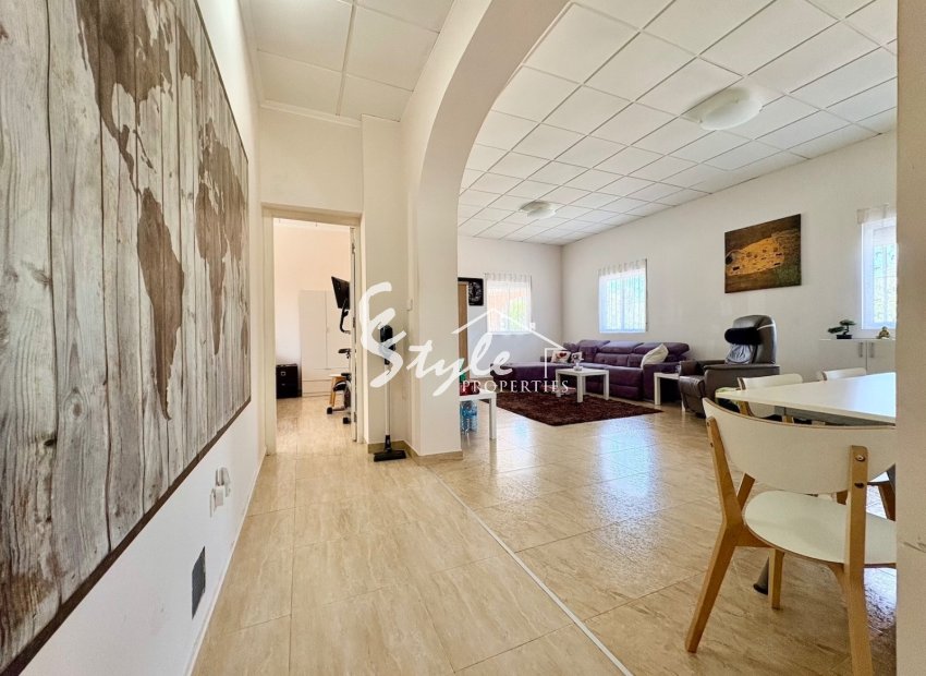 Reventa - Finca - Alicante - Dolores