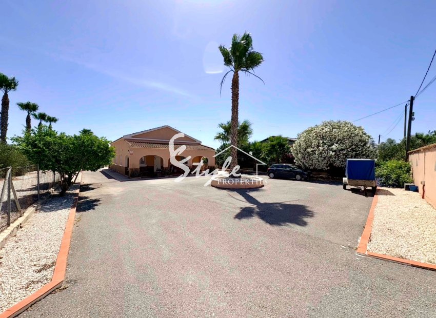 Reventa - Finca - Alicante - Dolores