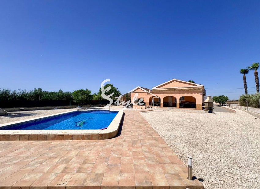 Reventa - Finca - Alicante - Dolores